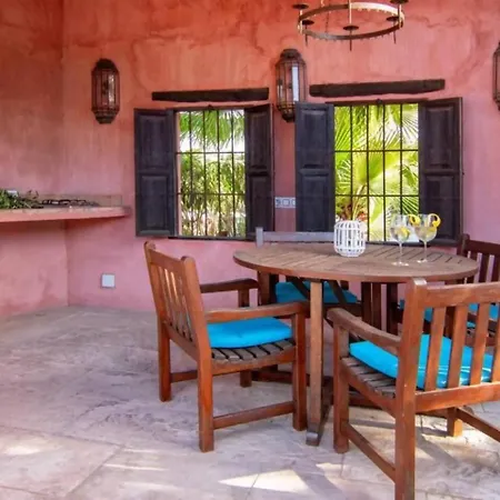 Casa Rosa Boutique Teulada